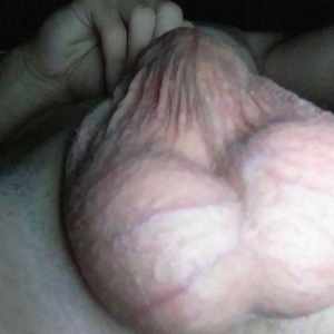 ki mikhad toop bazi kone?