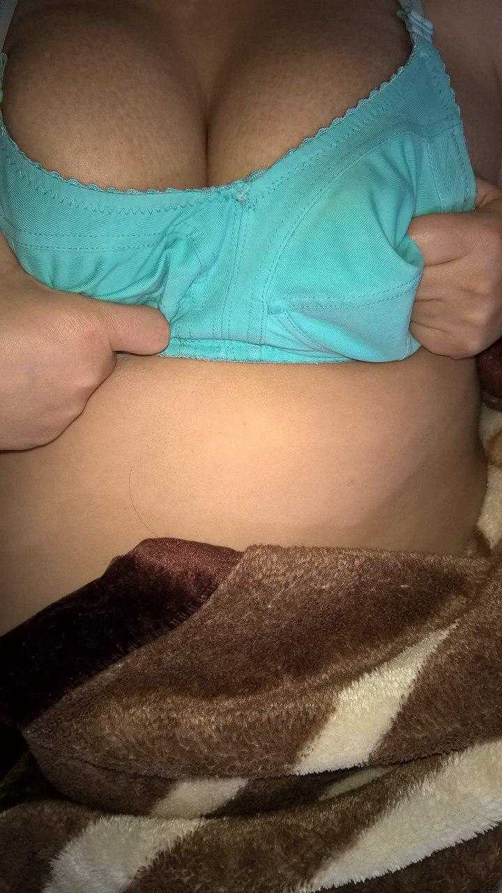 زن سینا کیونی 😍😍😍😍