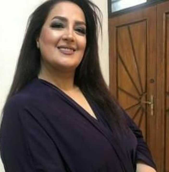 سلام.فرشیدم 20 سال.این عکس ننمه.هرکی بی هست بیاد تلگرام