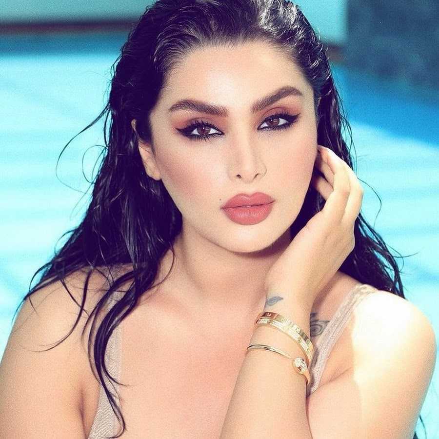 قتوشاپ دنیا جهانبخت  <br>چطوره؟؟
