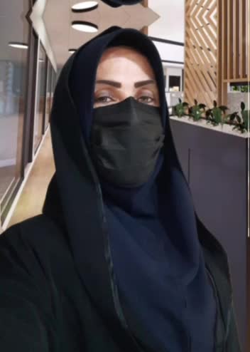 مدتی است که زنانگی در من اوج گرفته . و دلم میخواد حسابی حس زنانه ام رو ابراز کنم . واسه همین تصویر خودمو گذاشتم با کمی تغییر در ابرو ها و مژها . رنگ چشمان و فرم صورتم واقعی است ، به نظرتون زیبا هستم ،؟؟؟ به خوشگلی ام چه نمره ای میدین ؟؟؟