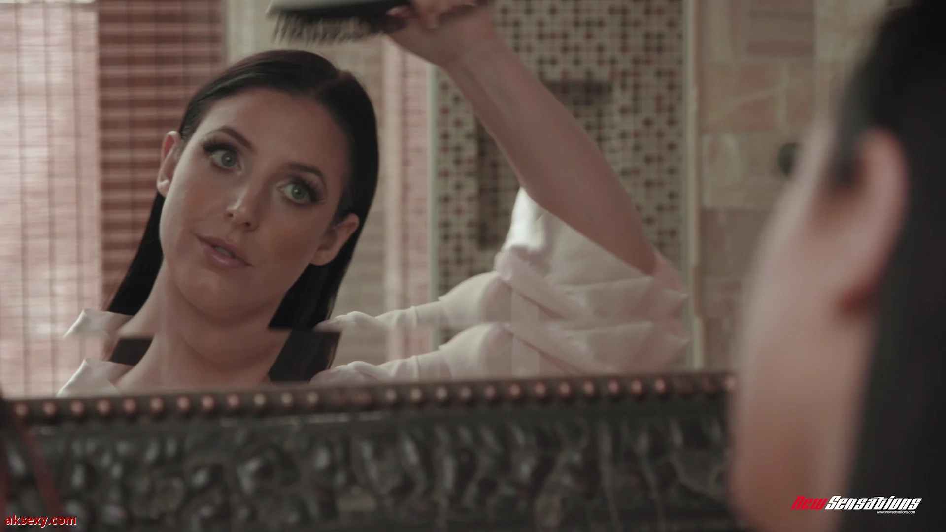 ماساژ اساسی برای Angela White
