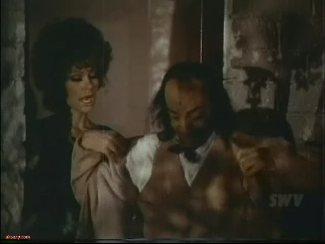 The.Sexpert 1972

یک فیلم کمدی سکسی کلاسیک 