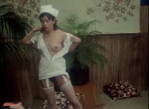 دختر چینی ۱۹۷۵
China Girl 1975